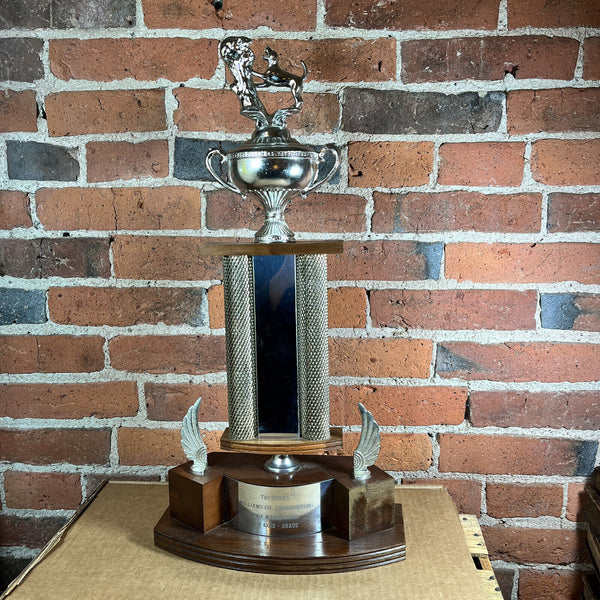 1967 Tri-State Williams Co. Coonhunters Trophy 21" Tall Water Race 1st Place