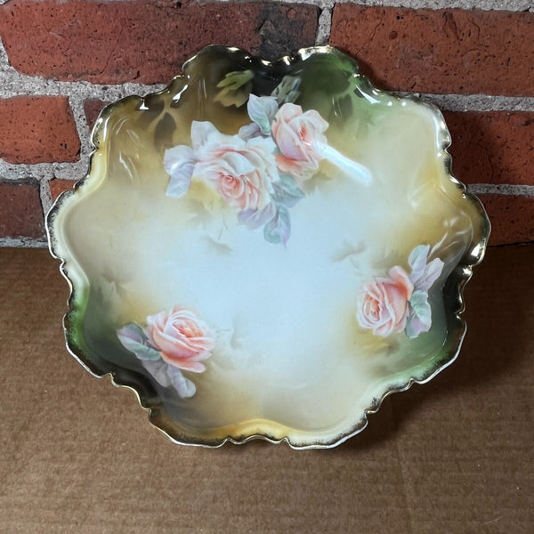 RS Prussia Deep Bowl c. 1910 Scalloped Edge White/Brown Ombre Pink/Green Roses