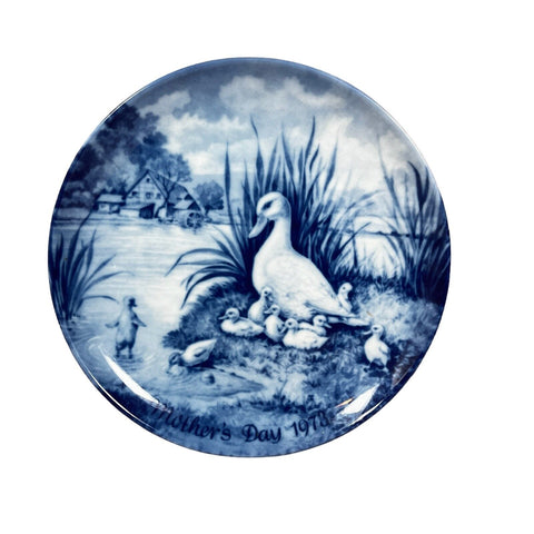 Mother's Day 1973 Collector Plate Delft Blue Berlin Design West Germany 7.5" Dia